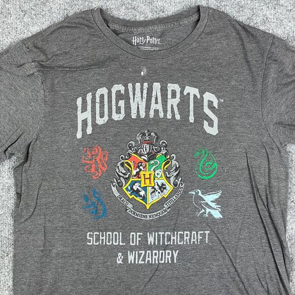 Harry Potter Hogwarts T-Shirt Mens L Gray Wizardry Crest Graphic Short Sleeve - Picture 1 of 7